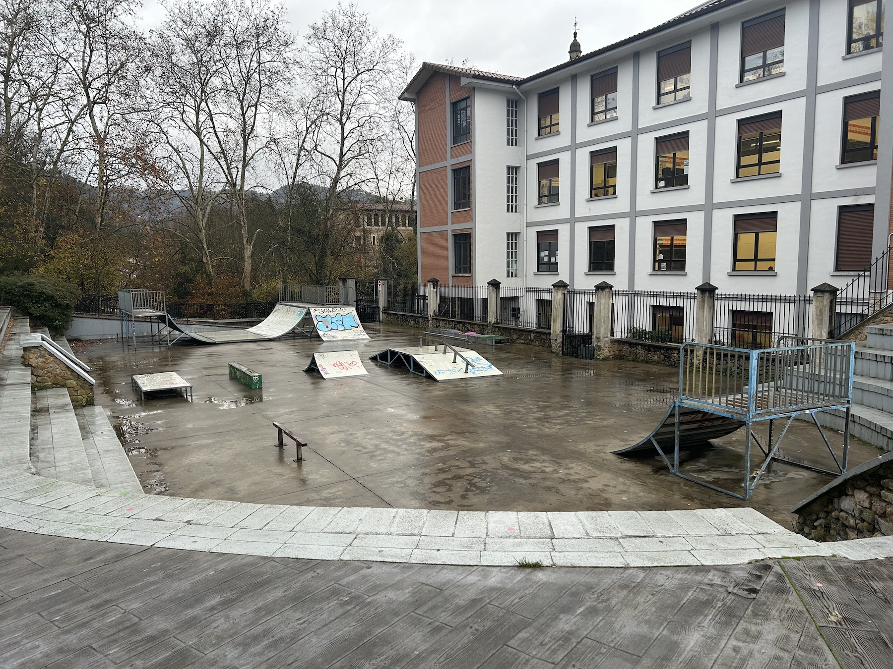 Euskadi Enparantza Plaza Skatepark